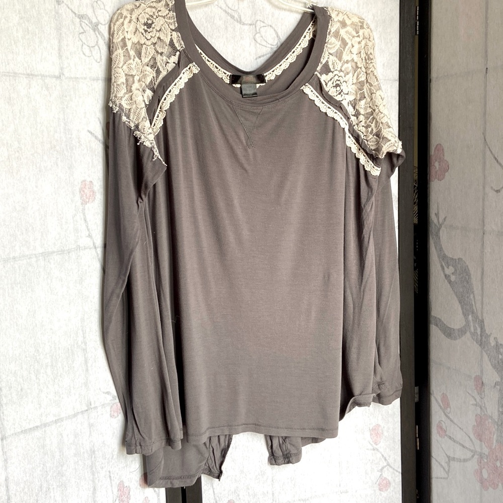 Long sleeve top with lace detailing